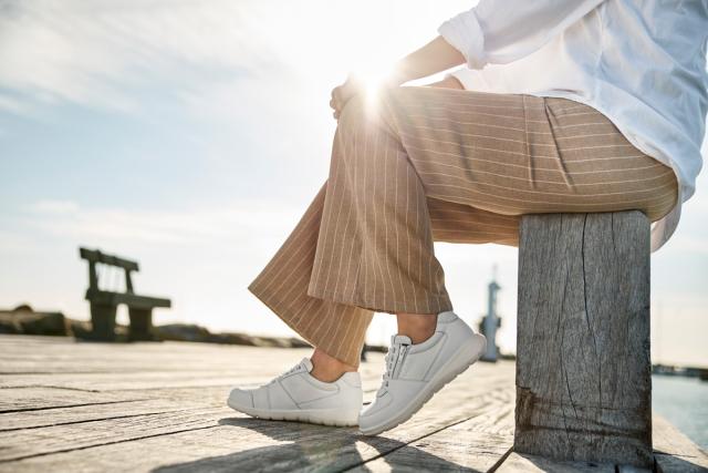 Damsneaker med snörning och dragkedja